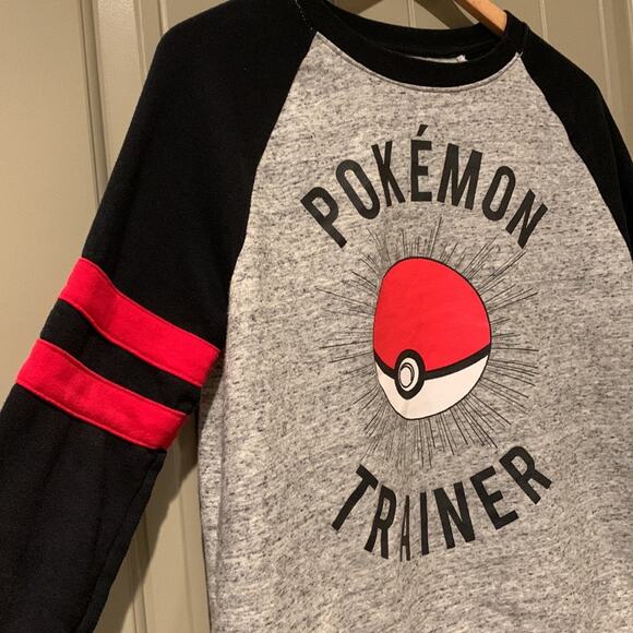 POKEMON Trainer Sweatshirt - Picture 2 of 5